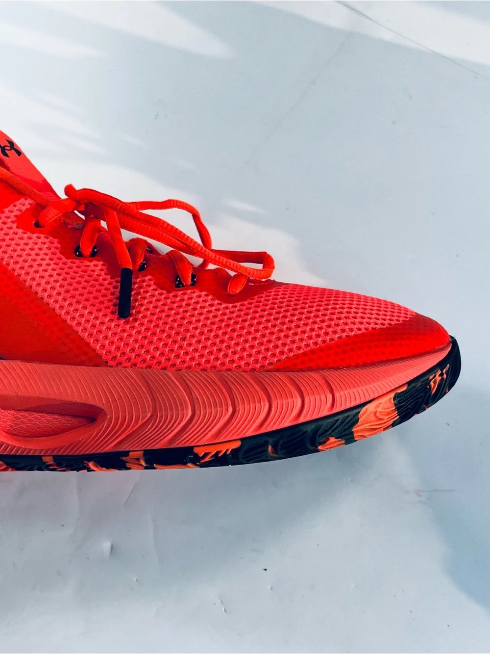 Under Armour Hovr bright neon